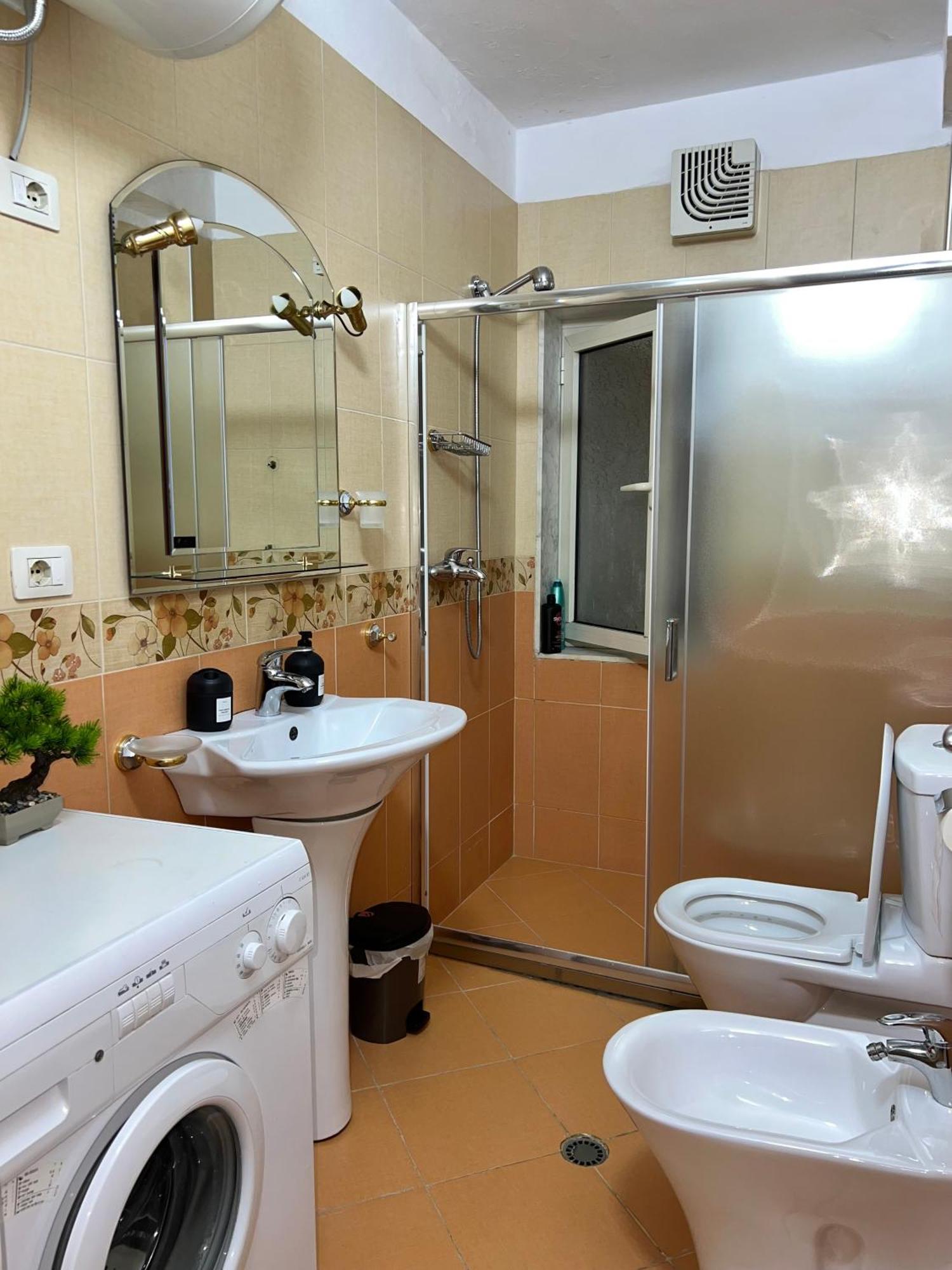 Blloku Family Apartment Tiran Dış mekan fotoğraf